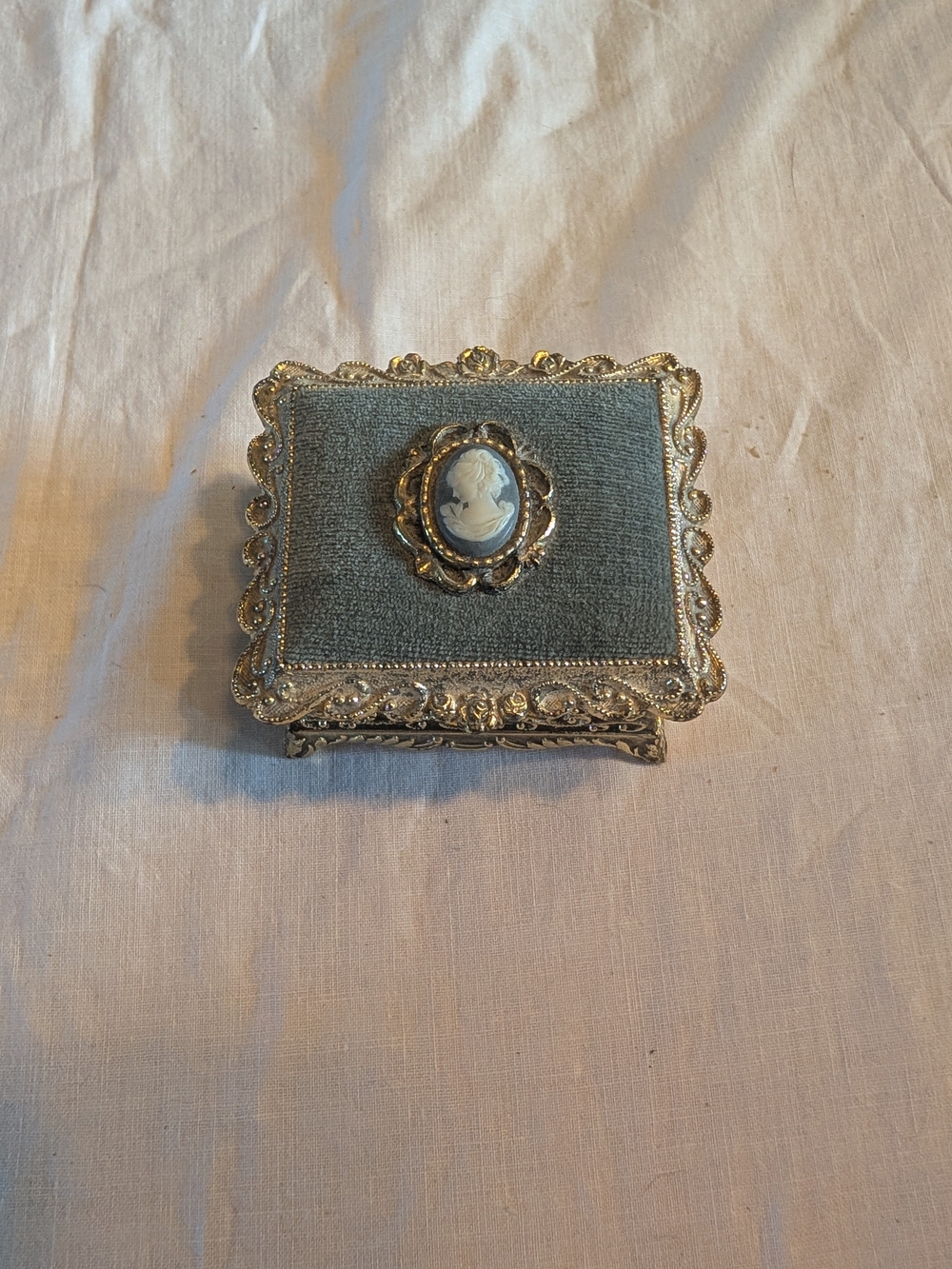 2/120$ Vintage brass gold and gray Cameo Decorative Trinket Box / music box